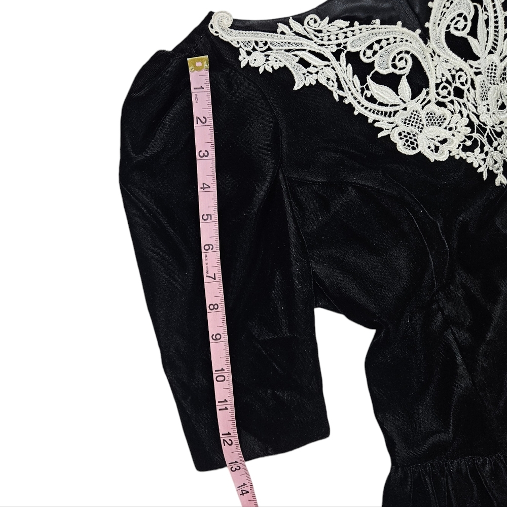 Vintage 80s Gunne Sax By Jessica McClinton Lace Collar Black Velvet Dress Sz 4 ? - Picture 16 of 16